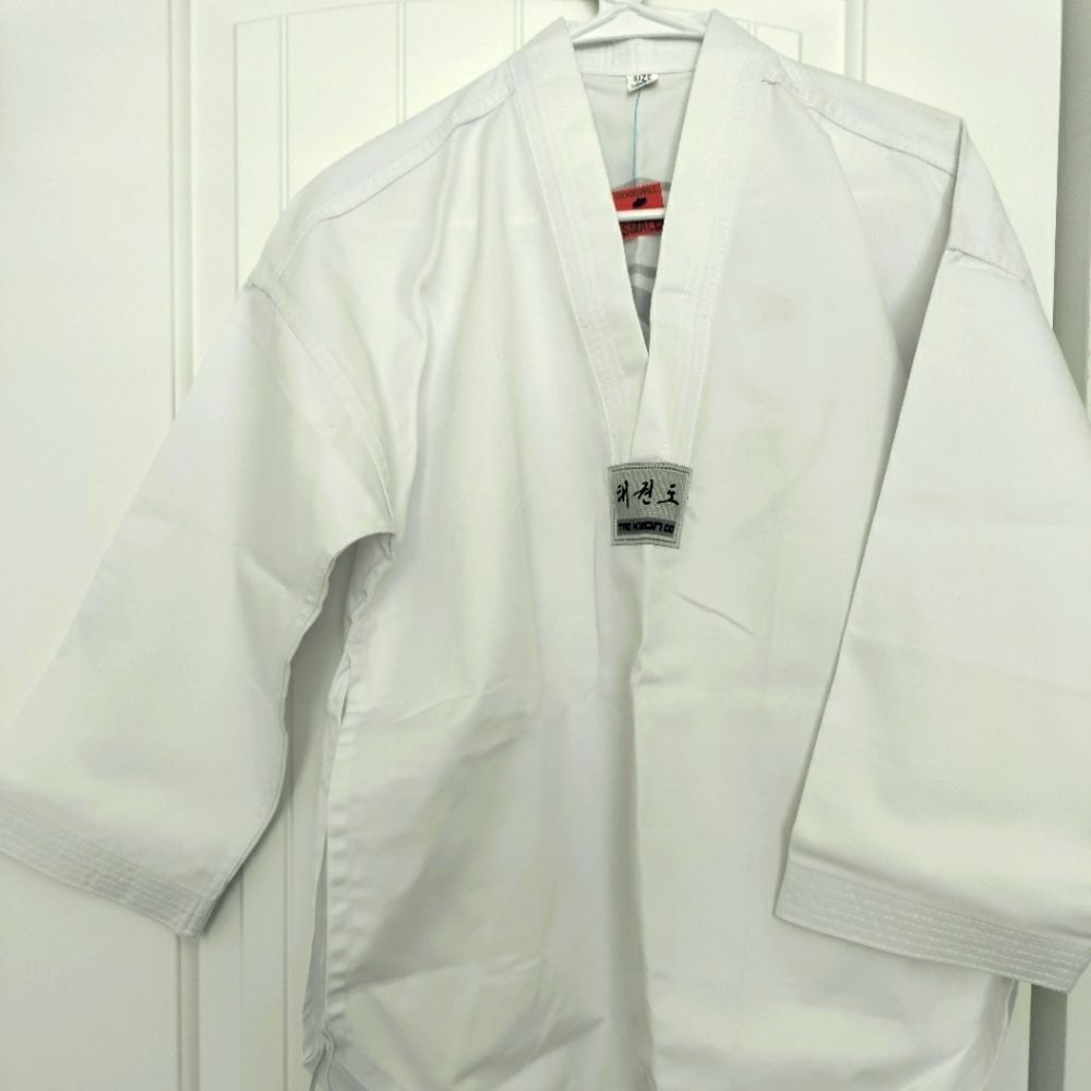 Tae Kwon Do Top